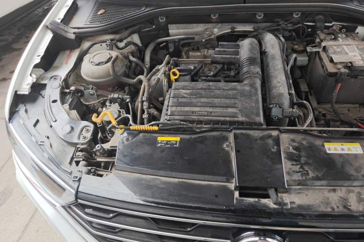 Used Volkswagen T-ROC 2021 280TSI DSG Two-Wheel Drive Comfort Connect Edition Engine Bay Right