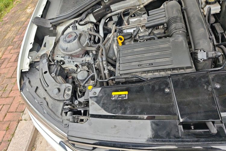 Used Volkswagen T-ROC 2021 Revised Version 280TSI DSG Two-Wheel Drive Elite Connect Edition Engine Bay Right