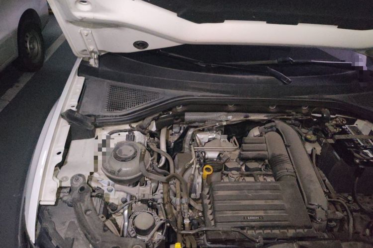 Used Volkswagen T-ROC 2021 280TSI DSG Two-Wheel Drive Comfort Connect Edition Engine Bay Right