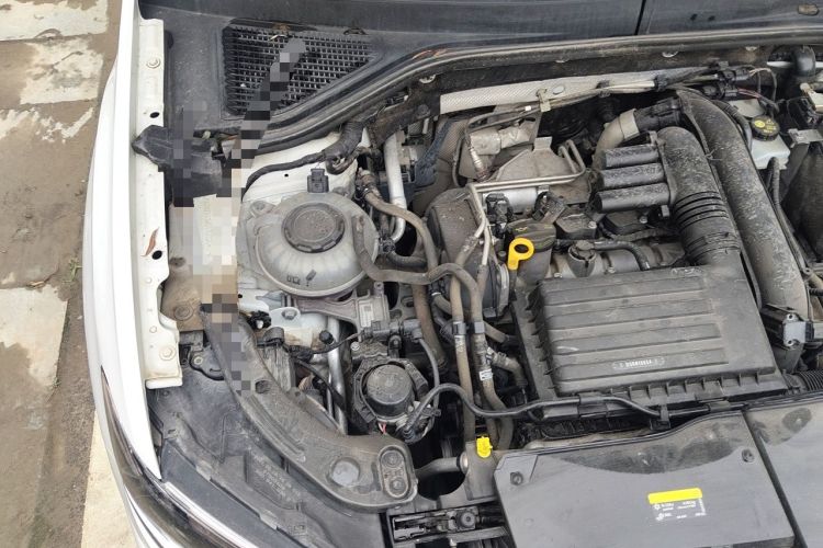 Used Volkswagen T-ROC 2021 280TSI DSG Two-Wheel Drive Comfort Connect 30th Anniversary Edition Engine Bay Right