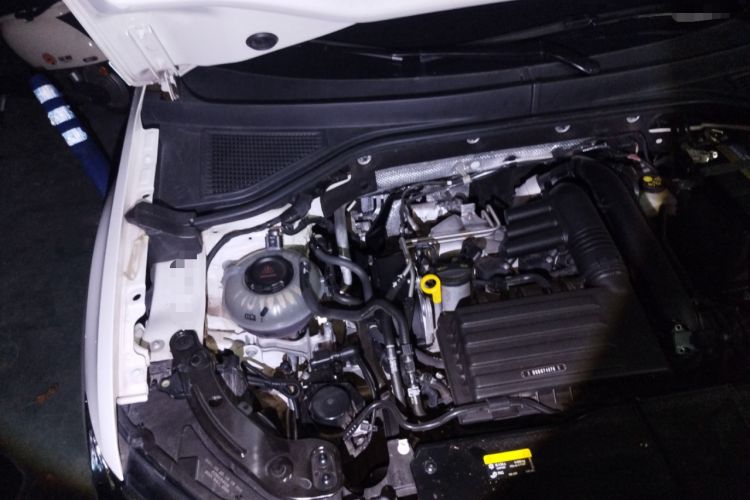 Used Volkswagen T-ROC 2021 280TSI DSG Two-Wheel Drive Elite Connect Edition Engine Bay Right