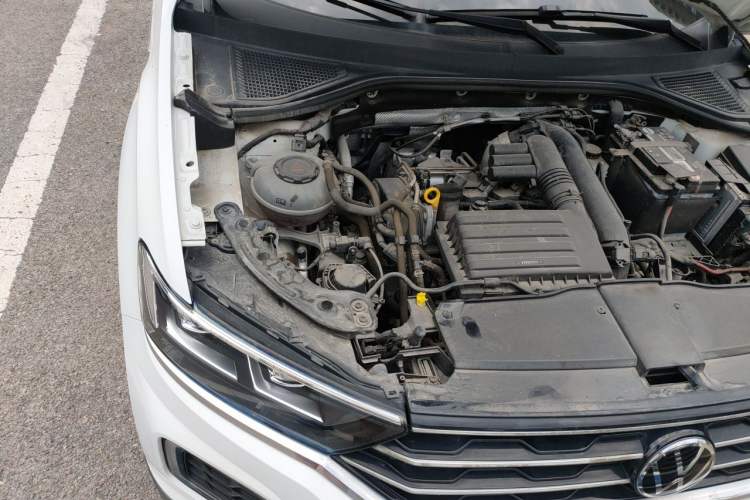 Used Volkswagen T-ROC 2021 280TSI DSG Two-Wheel Drive Comfort Connect Edition Engine Bay Right