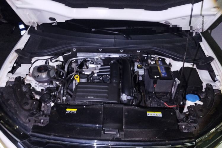 Used Volkswagen T-ROC 2021 280TSI DSG Two-Wheel Drive Elite Connect Edition Engine Bay