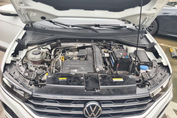 Used Volkswagen T-ROC 2021 280TSI DSG Two-Wheel Drive Comfort Connect Edition Engine Bay