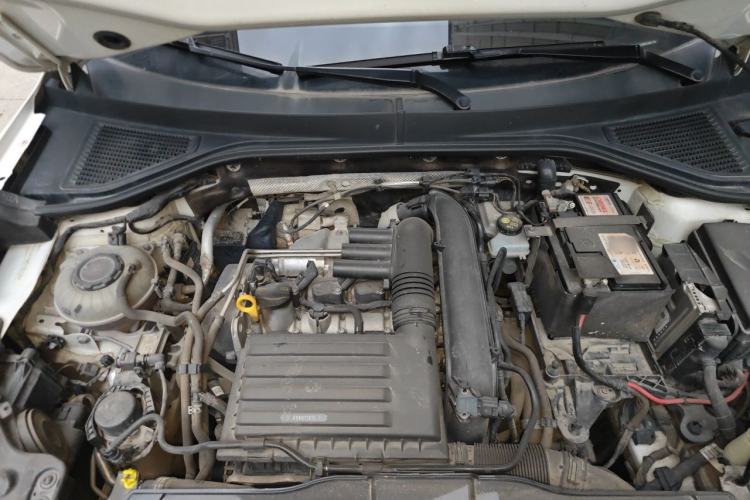 Used Volkswagen T-ROC 2021 280TSI DSG Two-Wheel Drive Luxury Smart Connectivity Version Engine Bay