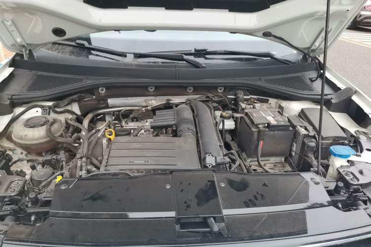 Used Volkswagen T-ROC 2021 Revised Version 280TSI DSG Two-Wheel Drive Elite Connect Edition Engine Bay