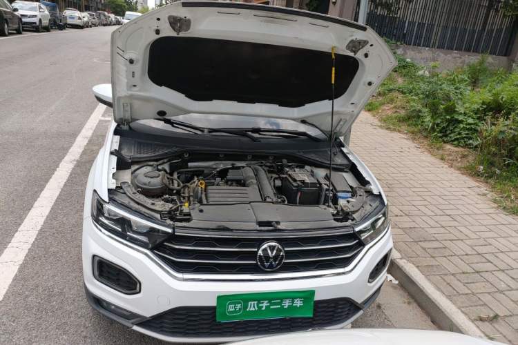 Used Volkswagen T-ROC 2021 280TSI DSG Two-Wheel Drive Comfort Connect Edition Engine Bay