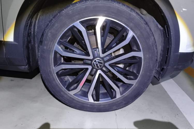 Used Volkswagen T-ROC 2021 280TSI DSG Two-Wheel Drive Comfort Connect 30th Anniversary Edition Exterior 1