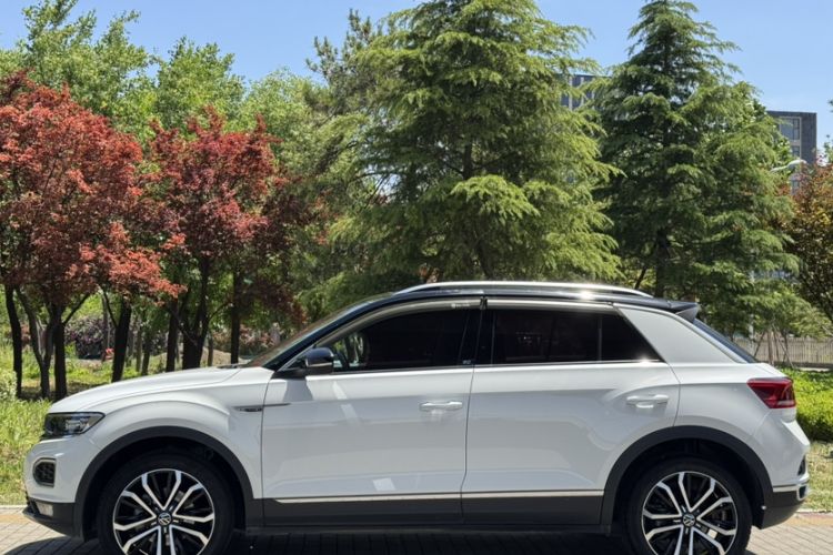 Used Volkswagen T-ROC 2021 280TSI DSG Two-Wheel Drive Comfort Connect 30th Anniversary Edition Exterior 2
