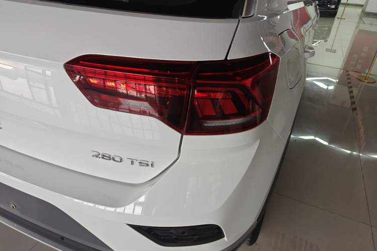 Used Volkswagen T-ROC 2021 280TSI DSG Two-Wheel Drive Elite Connect Edition Exterior 3