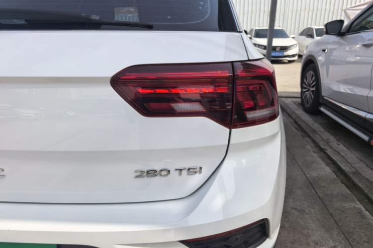 Used Volkswagen T-ROC 2021 280TSI DSG Two-Wheel Drive Comfort Connect Edition Exterior 3