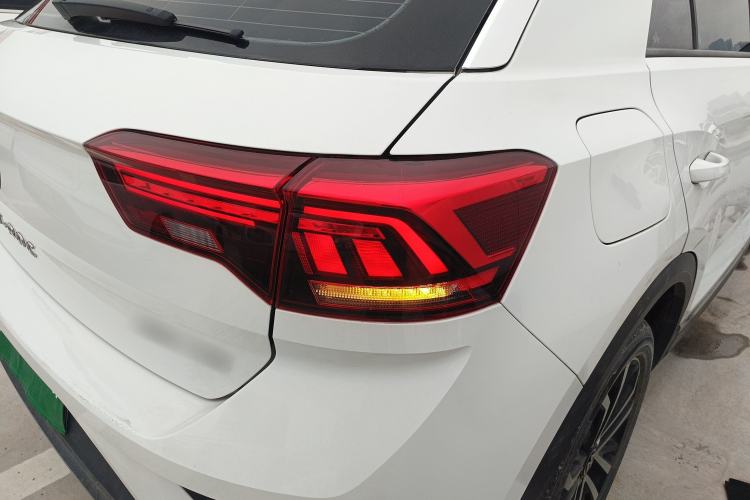 Used Volkswagen T-ROC 2021 280TSI DSG Two-Wheel Drive Comfort Connect Edition Exterior 3