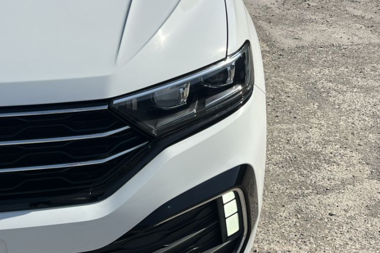 Used Volkswagen T-ROC 2021 280TSI DSG Two-Wheel Drive R-Line Pro Connected Version Exterior 3
