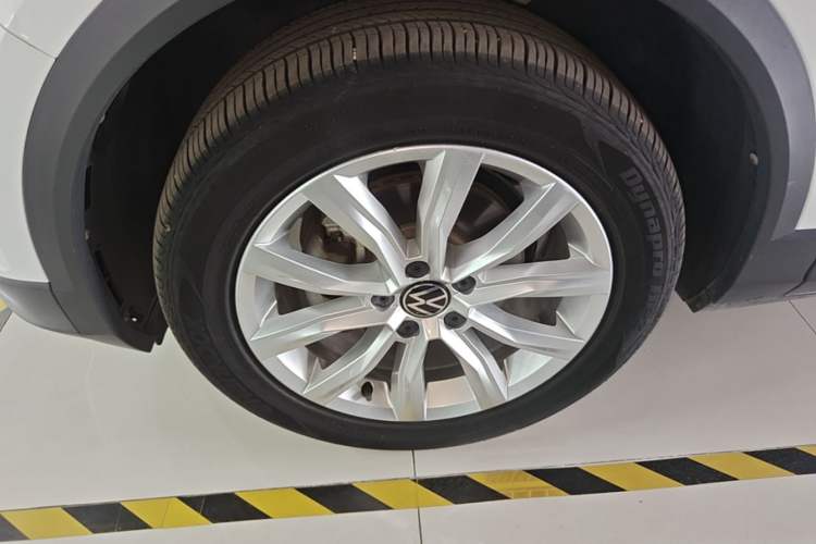 Used Volkswagen T-ROC 2021 280TSI DSG Two-Wheel Drive Elite Connect Edition Exterior 4