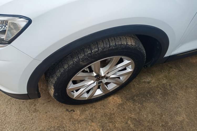 Used Volkswagen T-ROC 2021 Revised Version 280TSI DSG Two-Wheel Drive Elite Connect Edition Exterior 4