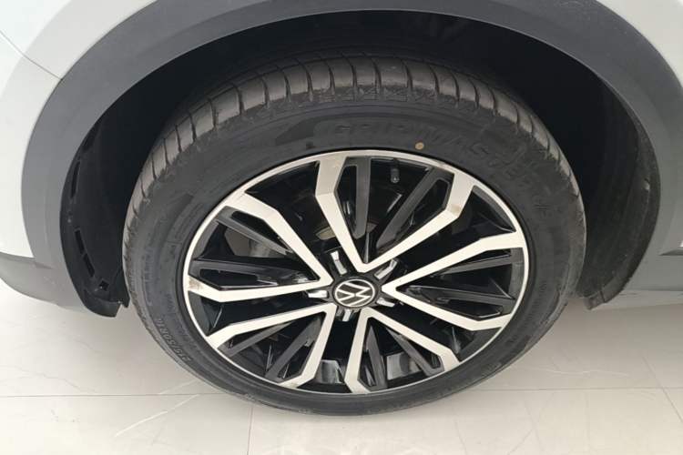 Used Volkswagen T-ROC 2021 280TSI DSG Two-Wheel Drive Comfort Connect Edition Exterior 4