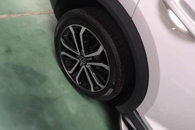 Used Volkswagen T-ROC 2021 280TSI DSG Two-Wheel Drive Comfort Connect Edition Exterior 5