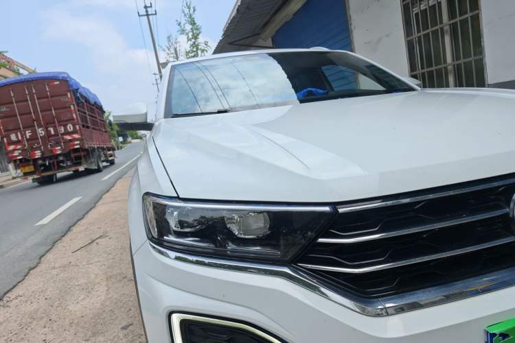 Used Volkswagen T-ROC 2021 Revised Version 280TSI DSG All-Wheel Drive Luxury Connected Edition Exterior 6
