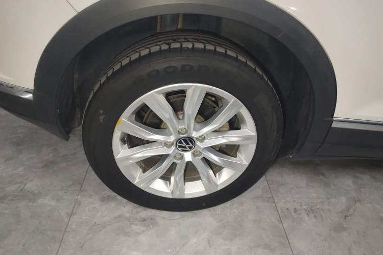 Used Volkswagen T-ROC 2021 280TSI DSG Two-Wheel Drive Elite Connect Edition Exterior 8
