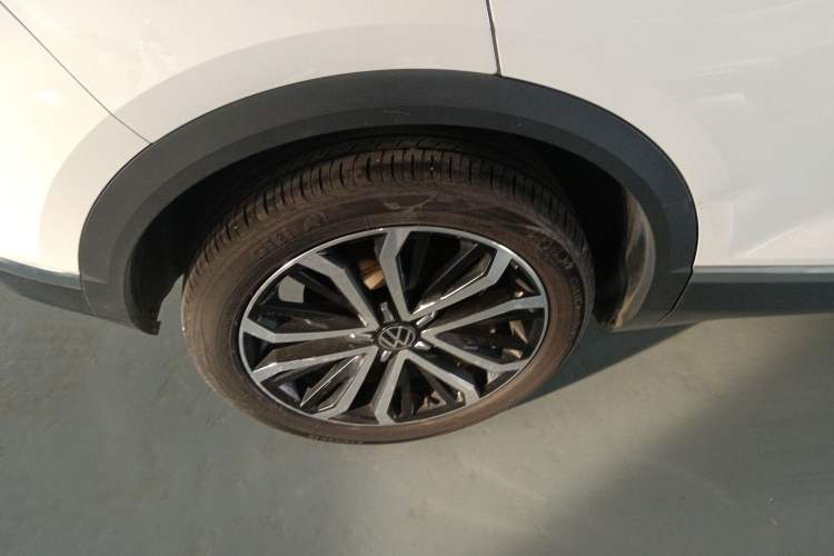 Used Volkswagen T-ROC 2021 280TSI DSG Two-Wheel Drive Comfort Connect Edition Exterior 8