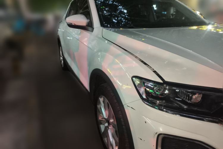Used Volkswagen T-ROC 2021 280TSI DSG Two-Wheel Drive Elite Connect Edition Front Right 45 Deg