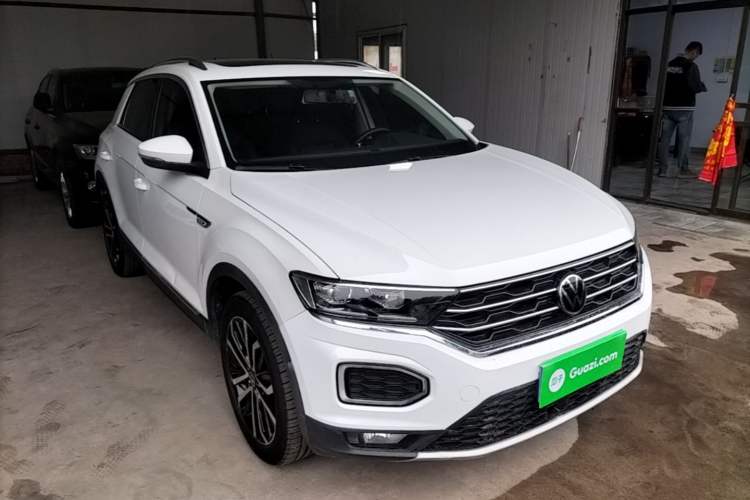 Used Volkswagen T-ROC 2021 280TSI DSG Two-Wheel Drive Comfort Connect Edition Front Right 45 Deg