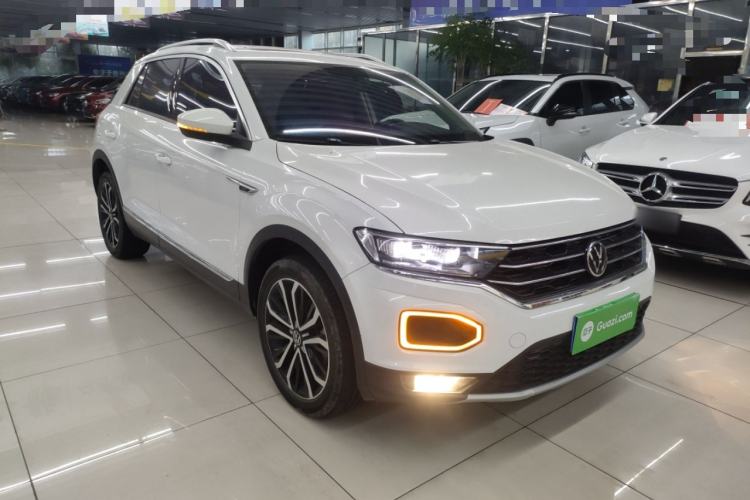Used Volkswagen T-ROC 2021 280TSI DSG Two-Wheel Drive Comfort Connect Edition Front Right 45 Deg