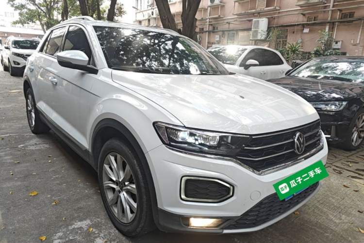 Used Volkswagen T-ROC 2021 280TSI DSG Two-Wheel Drive Elite Connect Edition Front Right 45 Deg