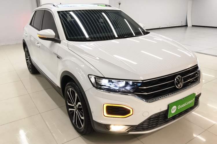 Used Volkswagen T-ROC 2021 280TSI DSG Two-Wheel Drive Comfort Connect Edition Front Right 45 Deg