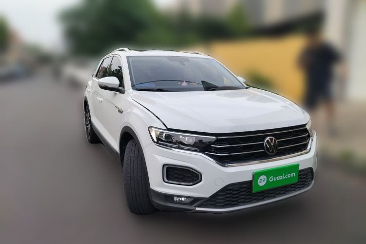 Used Volkswagen T-ROC 2021 280TSI DSG Two-Wheel Drive Comfort Connect Edition Front Right 45 Deg