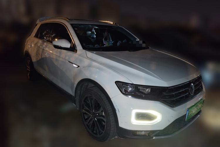 Used Volkswagen T-ROC 2021 280TSI DSG Two-Wheel Drive Comfort Connect Edition Front Right 45 Deg