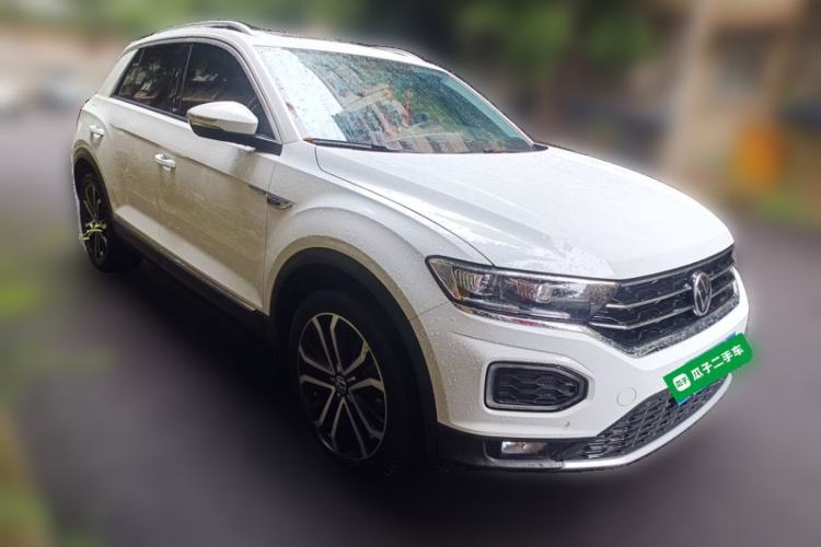 Used Volkswagen T-ROC 2021 280TSI DSG Two-Wheel Drive Comfort Connect 30th Anniversary Edition Front Right 45 Deg