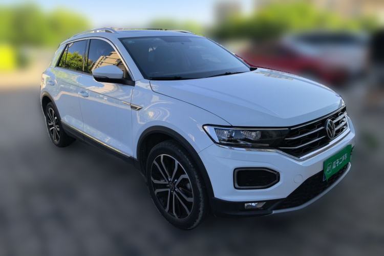 Used Volkswagen T-ROC 2021 280TSI DSG Two-Wheel Drive Comfort Connect Edition Front Right 45 Deg