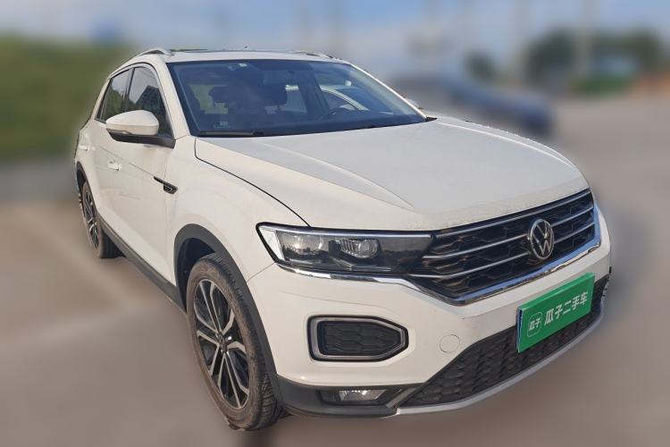 Used Volkswagen T-ROC 2021 280TSI DSG Two-Wheel Drive Comfort Connect Edition Front Right 45 Deg