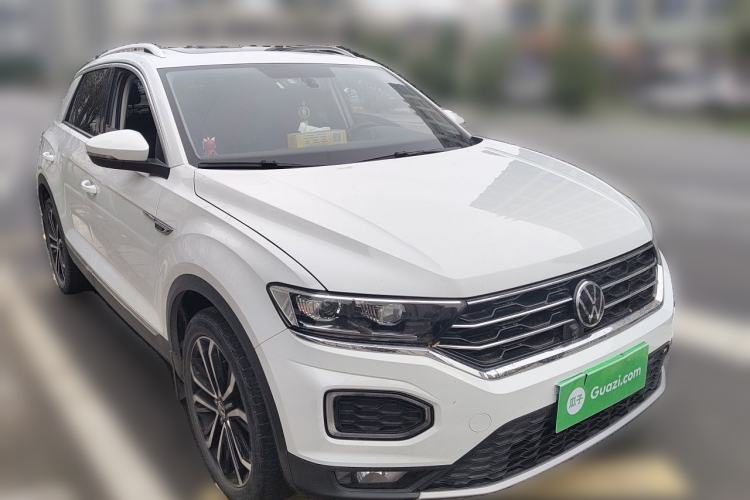 Used Volkswagen T-ROC 2021 280TSI DSG Two-Wheel Drive Comfort Connect 30th Anniversary Edition Front Right 45 Deg