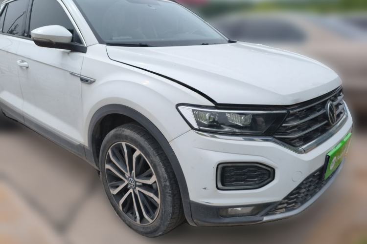Used Volkswagen T-ROC 2021 280TSI DSG Two-Wheel Drive Comfort Connect 30th Anniversary Edition Front Right 45 Deg