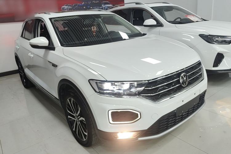 Used Volkswagen T-ROC 2021 280TSI DSG Two-Wheel Drive Comfort Connect Edition Front Right 45 Deg