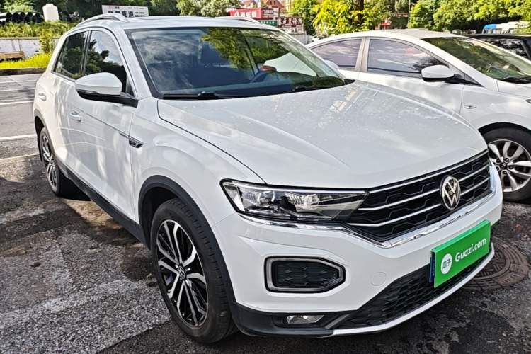 Used Volkswagen T-ROC 2021 280TSI DSG Two-Wheel Drive Comfort Connect Edition Front Right 45 Deg