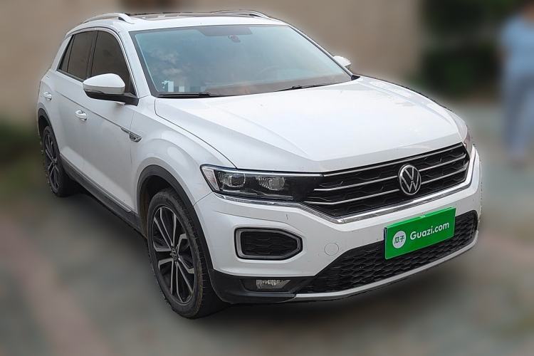 Used Volkswagen T-ROC 2021 280TSI DSG Two-Wheel Drive Comfort Connect 30th Anniversary Edition Front Right 45 Deg