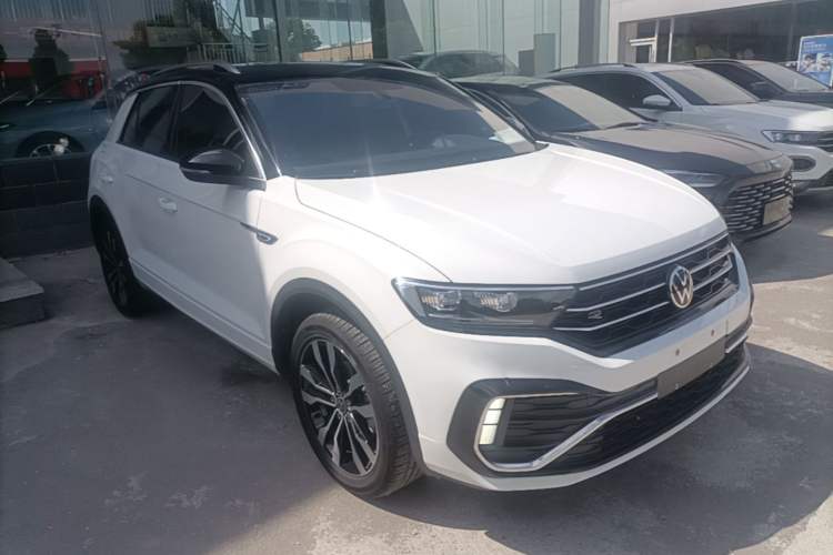 Used Volkswagen T-ROC 2021 280TSI DSG Two-Wheel Drive R-Line Pro Connected Version Front Right 45 Deg