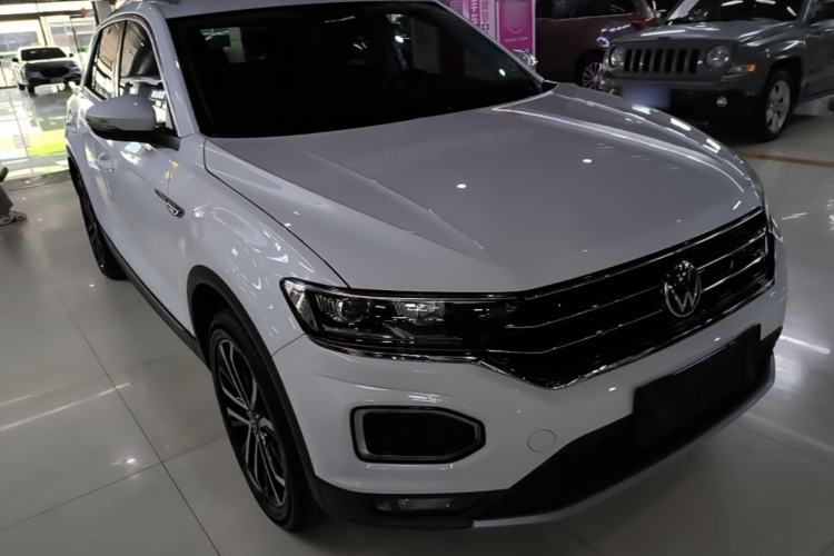 Used Volkswagen T-ROC 2021 280TSI DSG Two-Wheel Drive Comfort Connect Edition Front Right 45 Deg