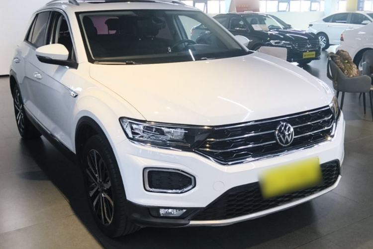 Used Volkswagen T-ROC 2021 280TSI DSG Two-Wheel Drive Comfort Connect Edition Front Right 45 Deg