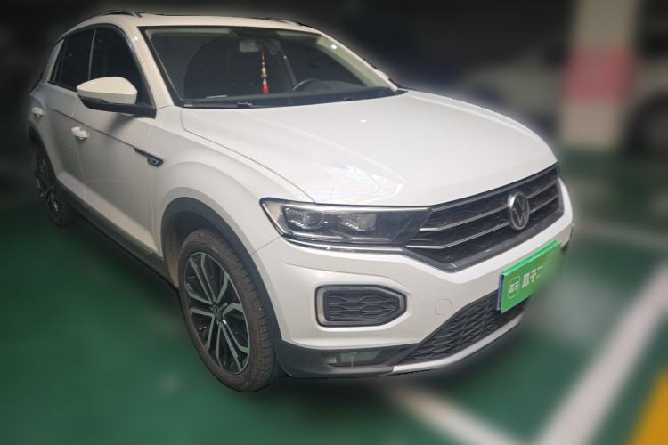 Used Volkswagen T-ROC 2021 280TSI DSG Two-Wheel Drive Comfort Connect Edition Front Right 45 Deg