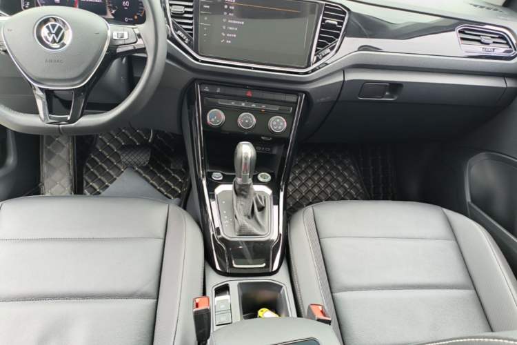 Used Volkswagen T-ROC 2021 280TSI DSG Two-Wheel Drive Comfort Connect Edition Gear Lever