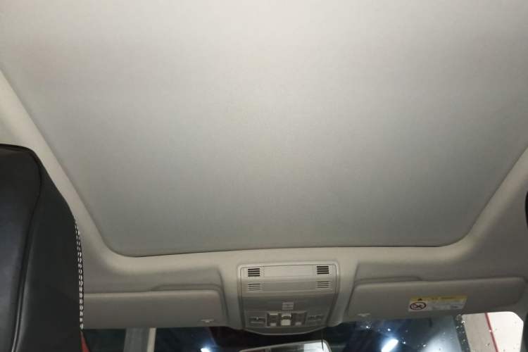 Used Volkswagen T-ROC 2021 280TSI DSG Two-Wheel Drive Elite Connect Edition Headliner