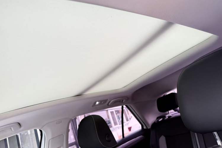 Used Volkswagen T-ROC 2021 Revised Version 280TSI DSG Two-Wheel Drive Elite Connect Edition Headliner