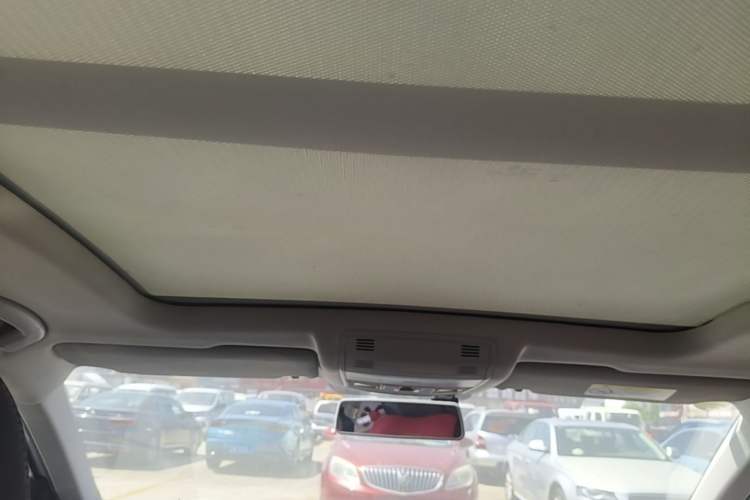 Used Volkswagen T-ROC 2021 280TSI DSG Two-Wheel Drive Elite Connect Edition Headliner