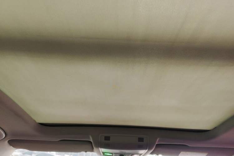 Used Volkswagen T-ROC 2021 280TSI DSG Two-Wheel Drive Comfort Connect Edition Headliner