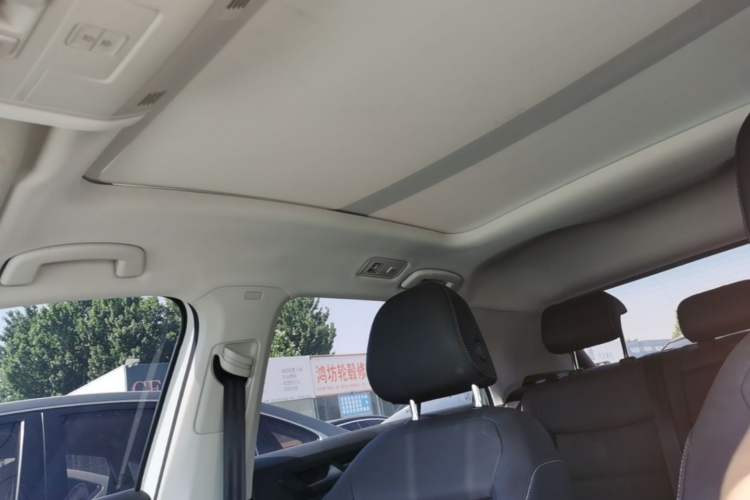 Used Volkswagen T-ROC 2021 Revised Version 280TSI DSG Two-Wheel Drive Comfort & Smart Connectivity Edition Headliner