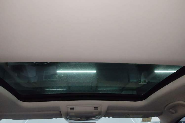 Used Volkswagen T-ROC 2021 Revised Version 280TSI DSG Two-Wheel Drive Comfort & Smart Connectivity Edition Headliner